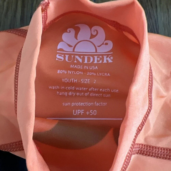 SUNDEK 50+ UV Protection Long Sleeve Orange T-shirt Rash Guard Size 2 - Picture 5 of 5